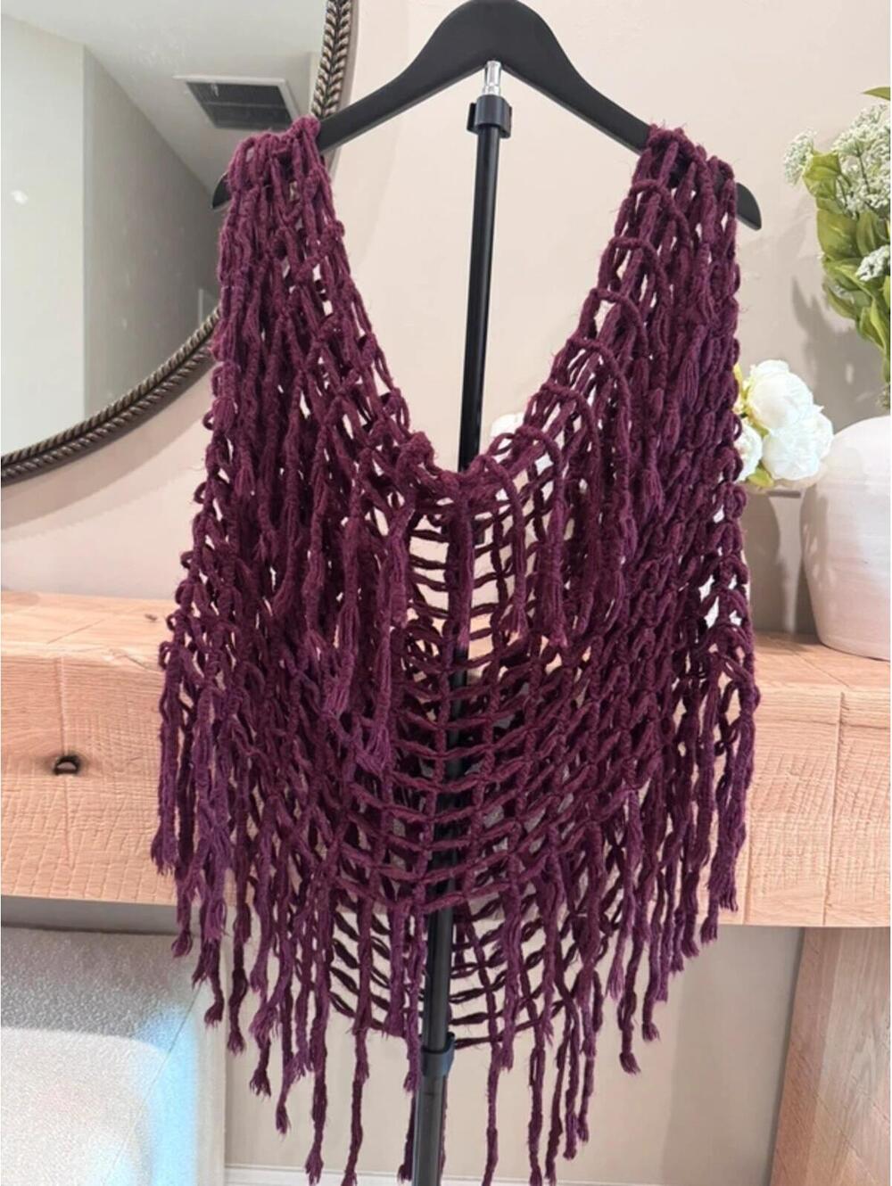 Vintage Y2K Medium Burgundy Crotchet Knit Shawl